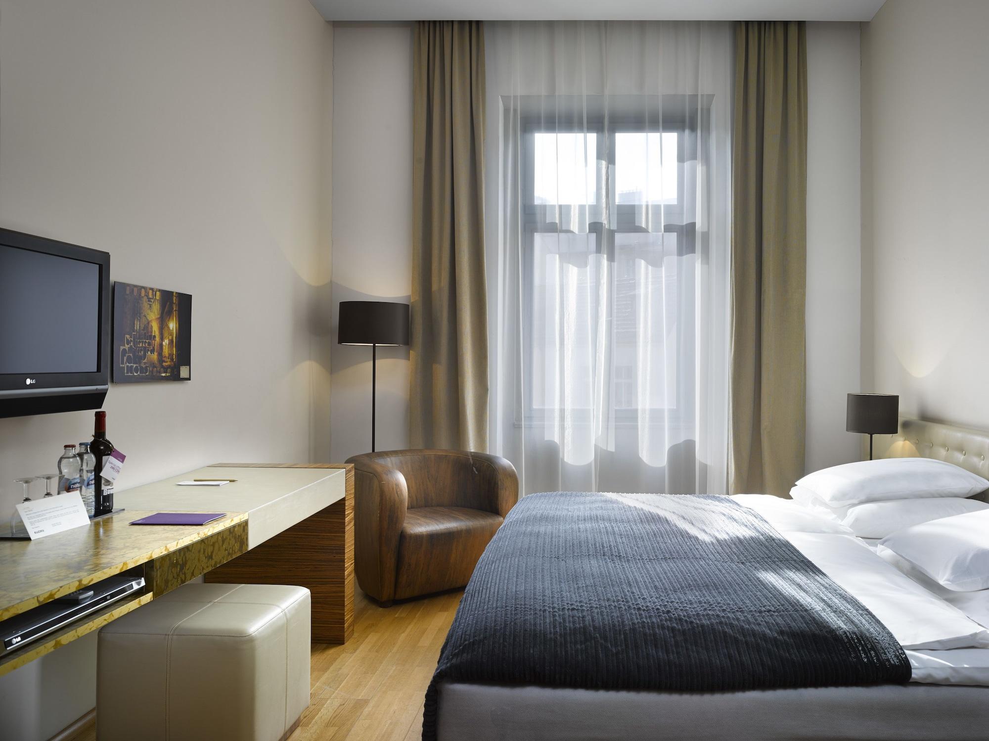 The Icon Hotel & Lounge Praga Esterno foto