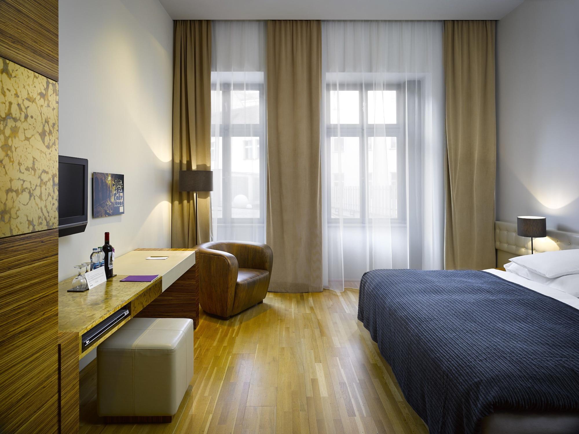 The Icon Hotel & Lounge Praga Esterno foto